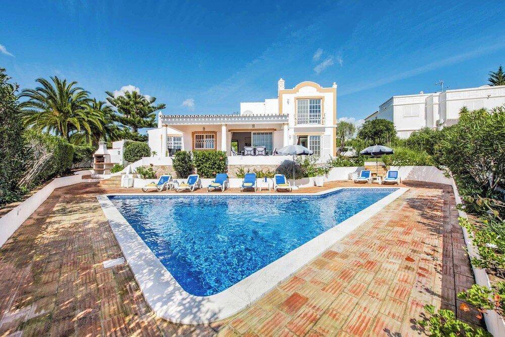 Villa Buganvilia