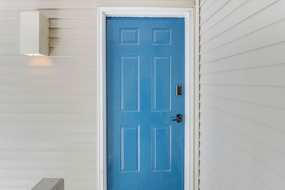 2 Blocks to Beach Access: Ocean City Adventure!