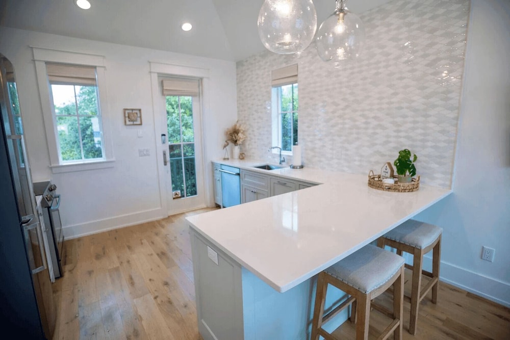 Sunset Pointe 30A by Avantstay Gulf Views, Carriage, Pool