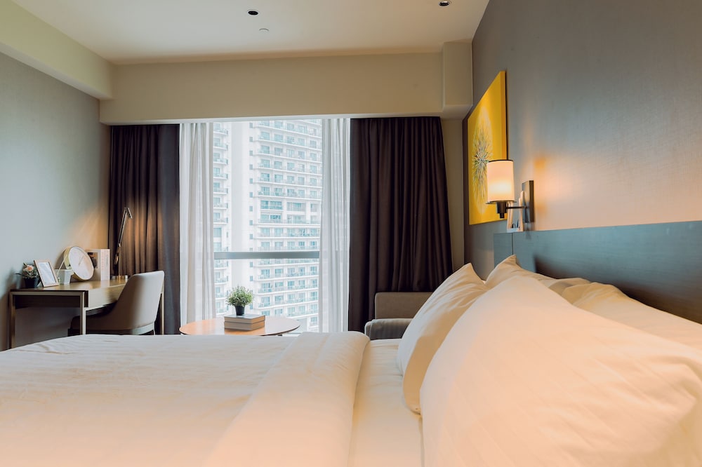 Hotel Residences at Acqua