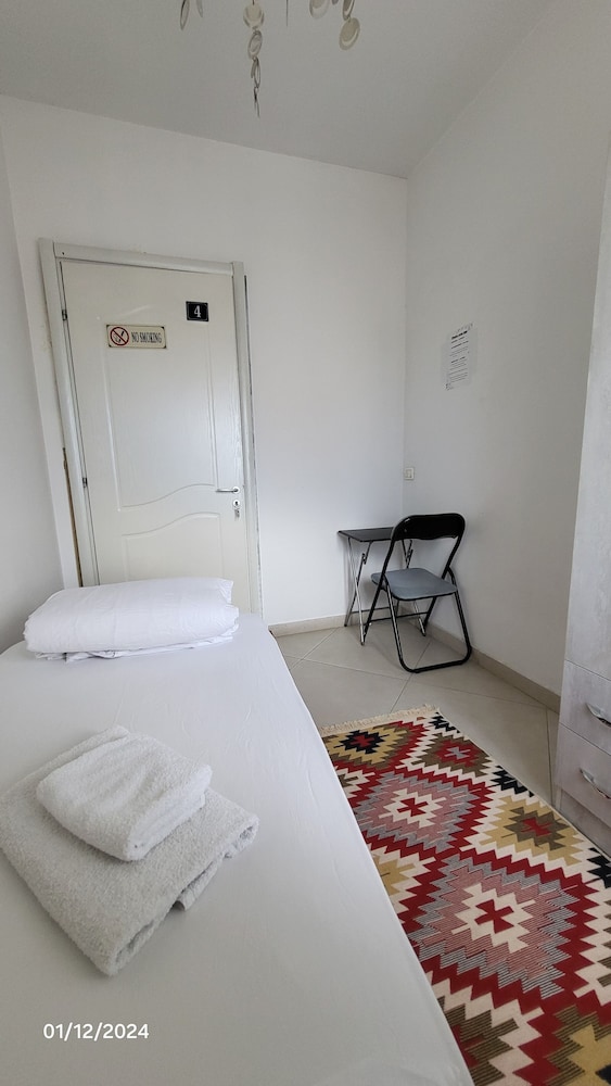 Isabel Rooms & Apartments