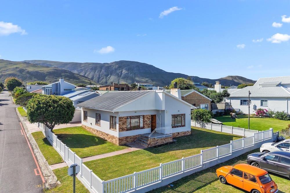 The Kleinmond Cottage
