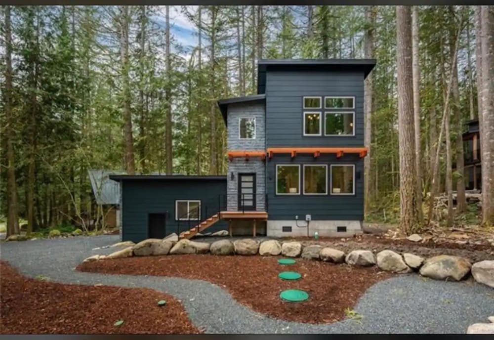 15gs - Hot Tub - Wifi- Pets Ok