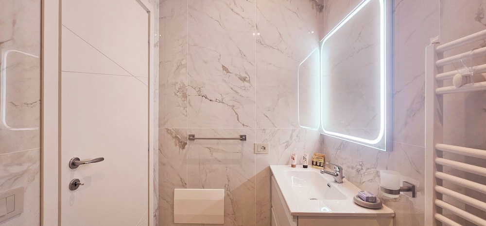 Il Magnifico Superior Rooms 400m from Tiburtina Railway Station and 290m from Metro
