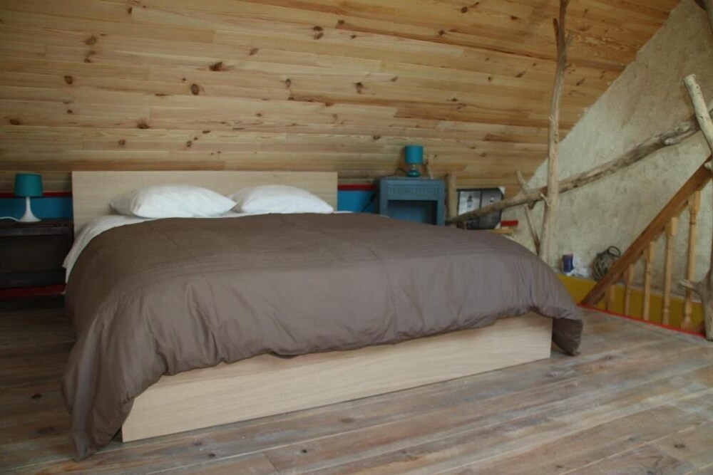 La Vieille Ferme view 3