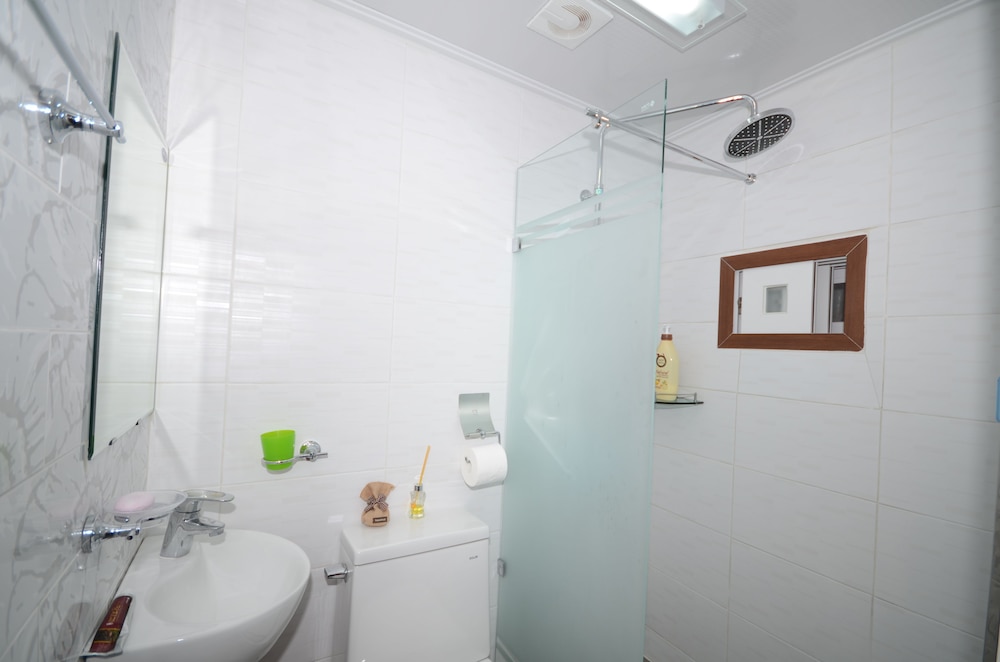 We Guest House - Hostel
