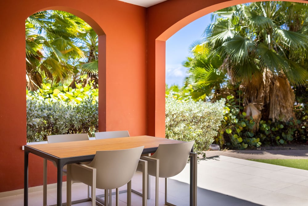 Spanish Water Apartments