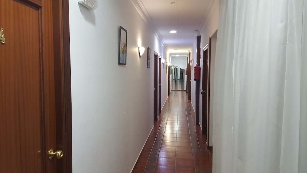 Hostal Restaurante el Lirio