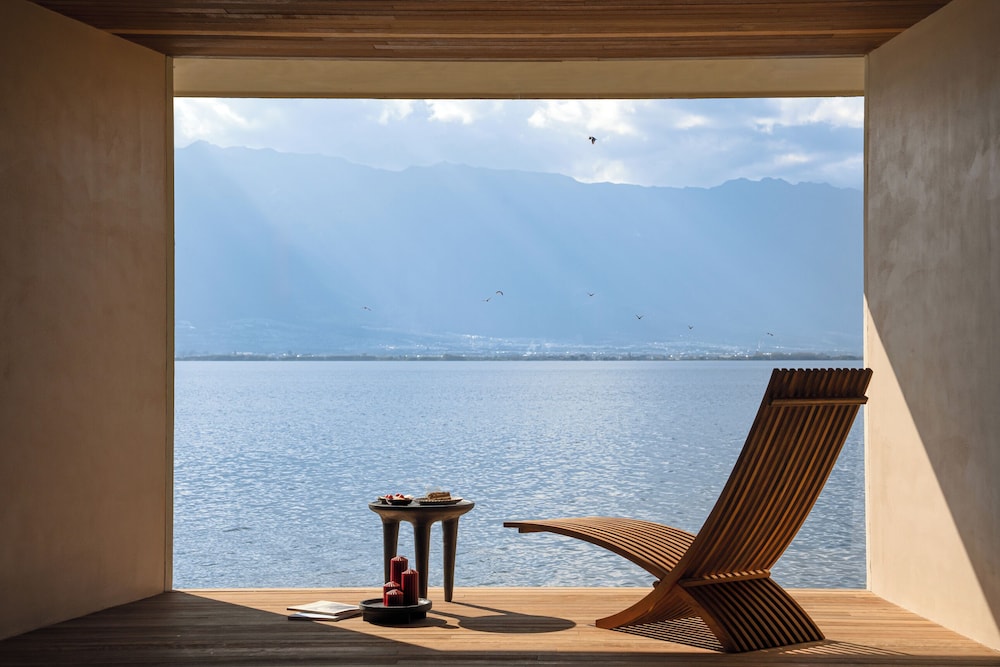 Dali Rushi Jiuxi Sea View Holiday Inn