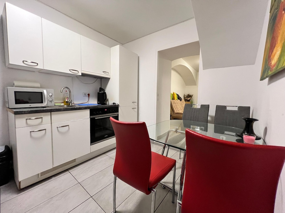 Long Stay 1BR Apt Near Prater Park