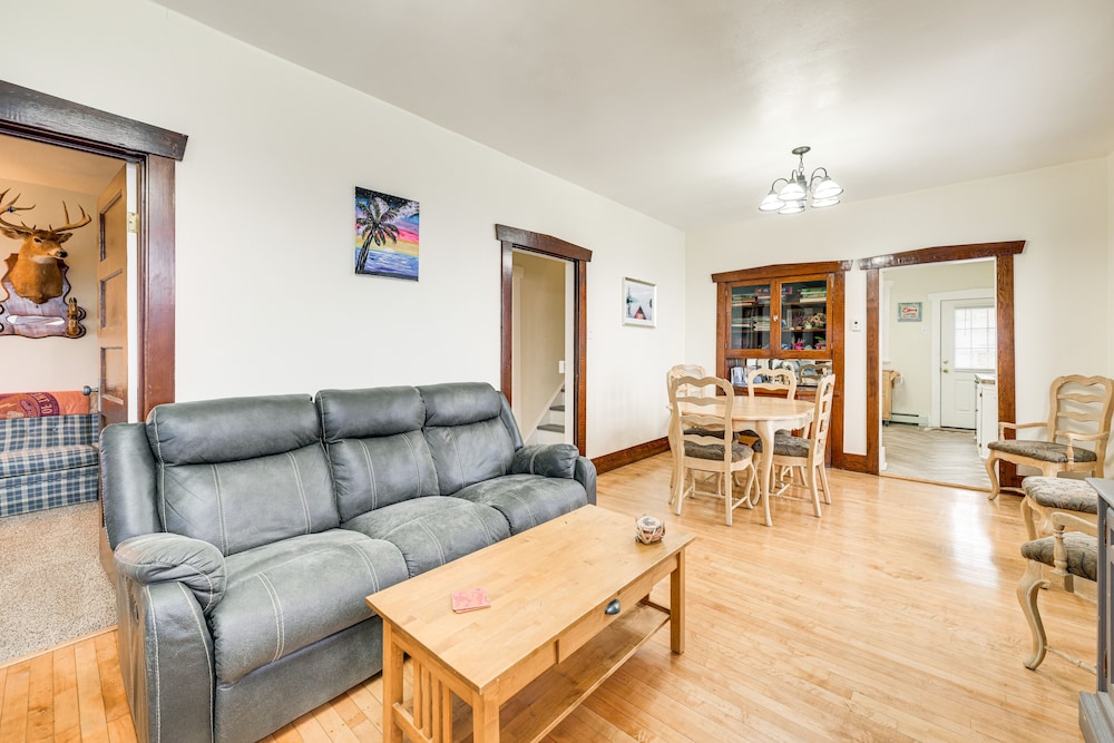 Butte Vacation Rental - Close to Museums! view 2
