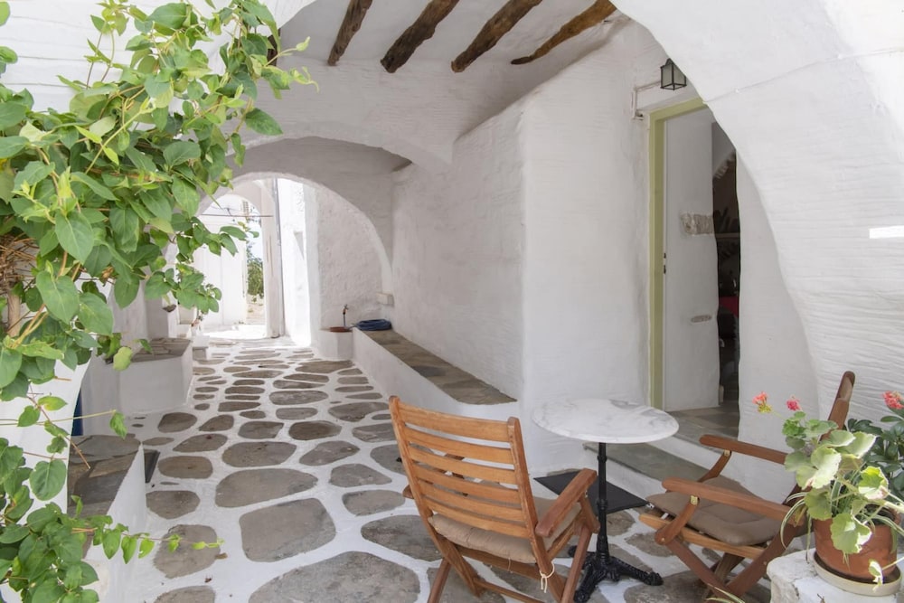 Traditional Stonebuilt House photo 5