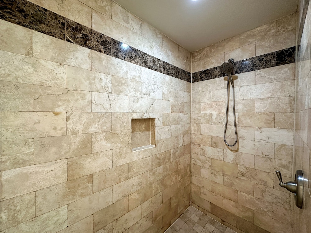 3BR Gem at Sandy Beach Area