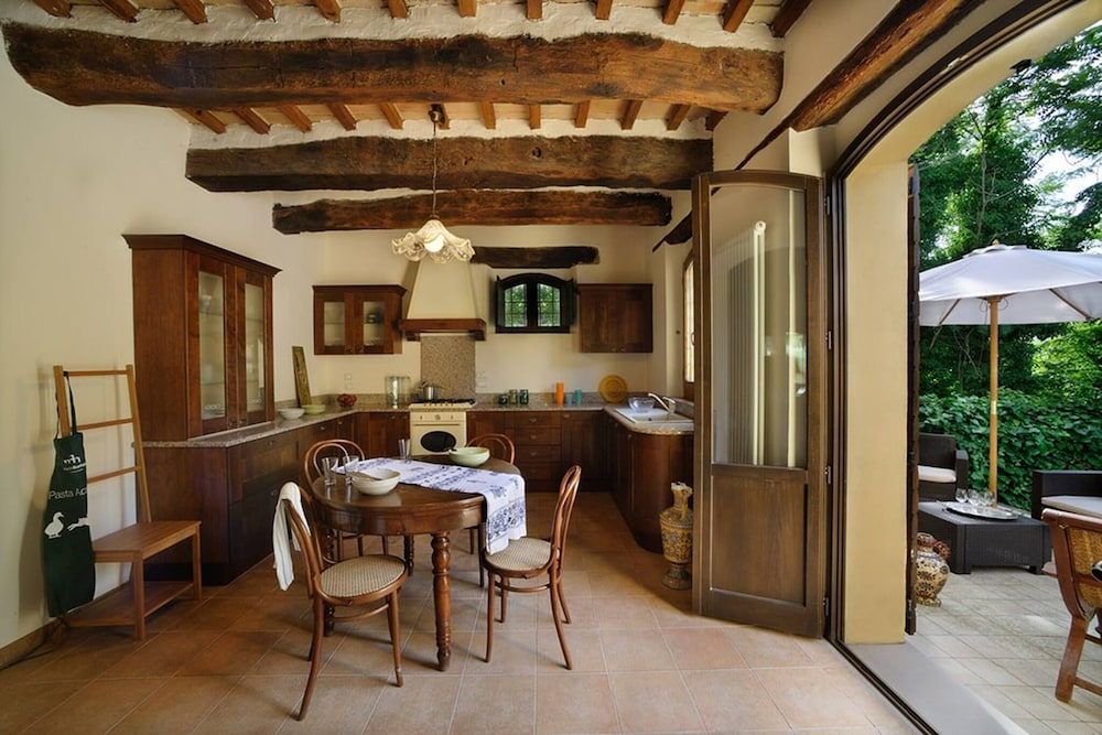 Luce tra i Faggi 8 by Marche Holiday Villas