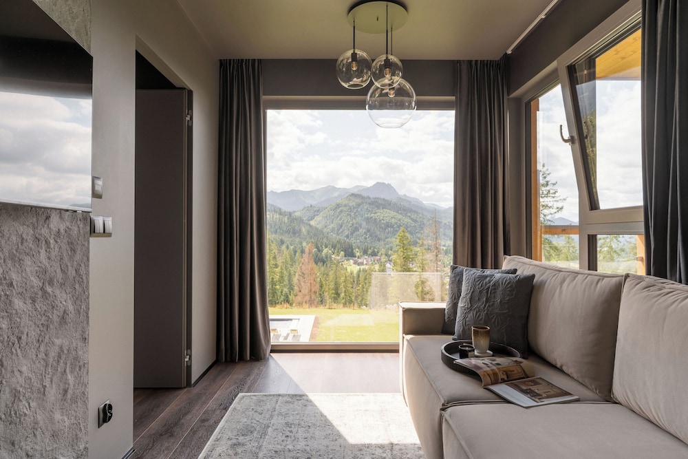 Landscape Cyrhla LoftAffair Collection