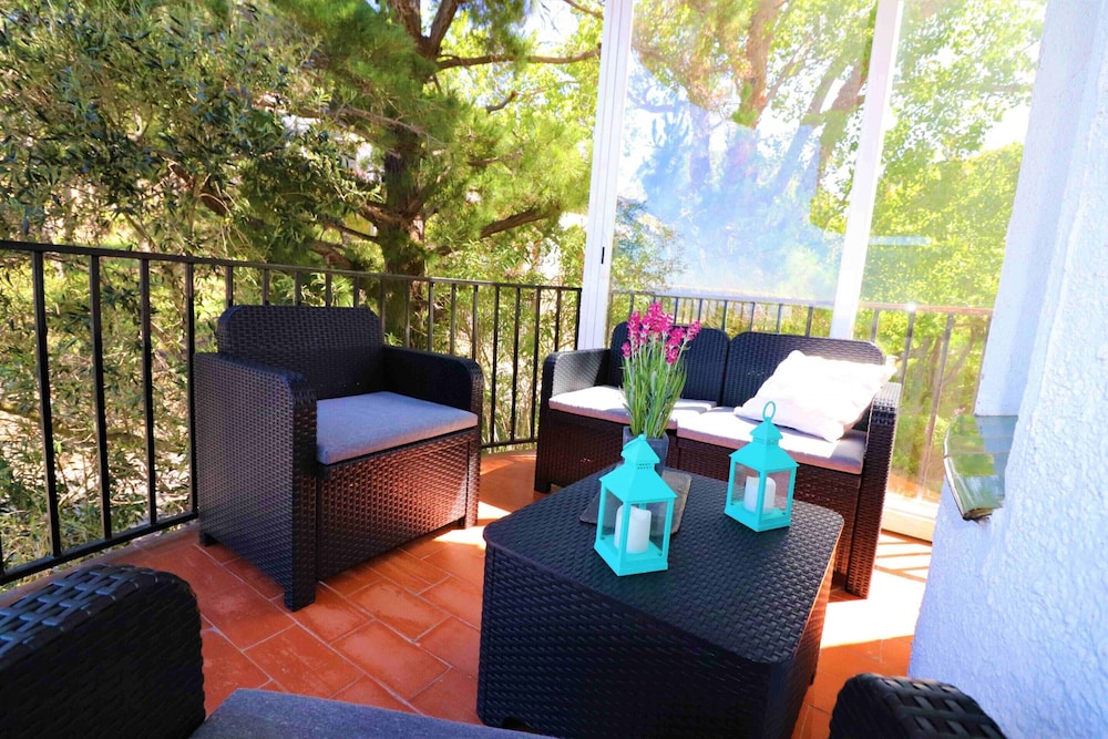 Apartment in Roses Near Sandy Beach