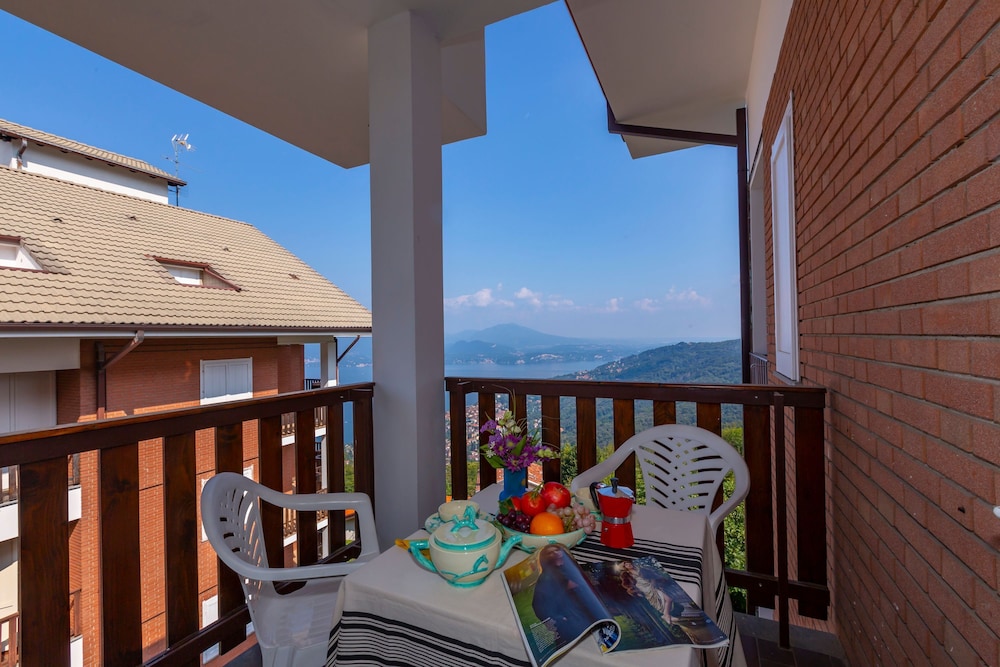 Nicoletta s Lake View On Stresa Hills