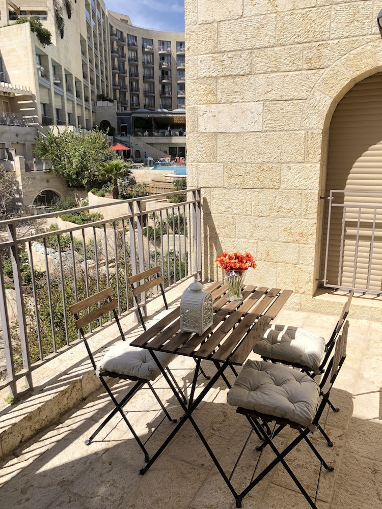 Mamilla's Penthouse