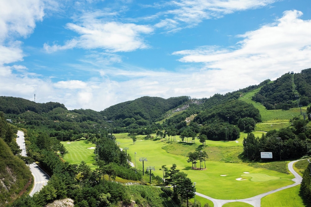 Oak Valley Resort Valley Village 90