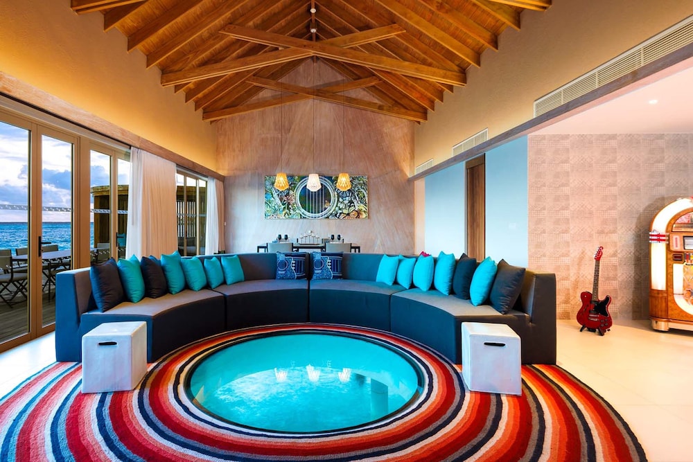 Hard Rock Hotel Maldives 5