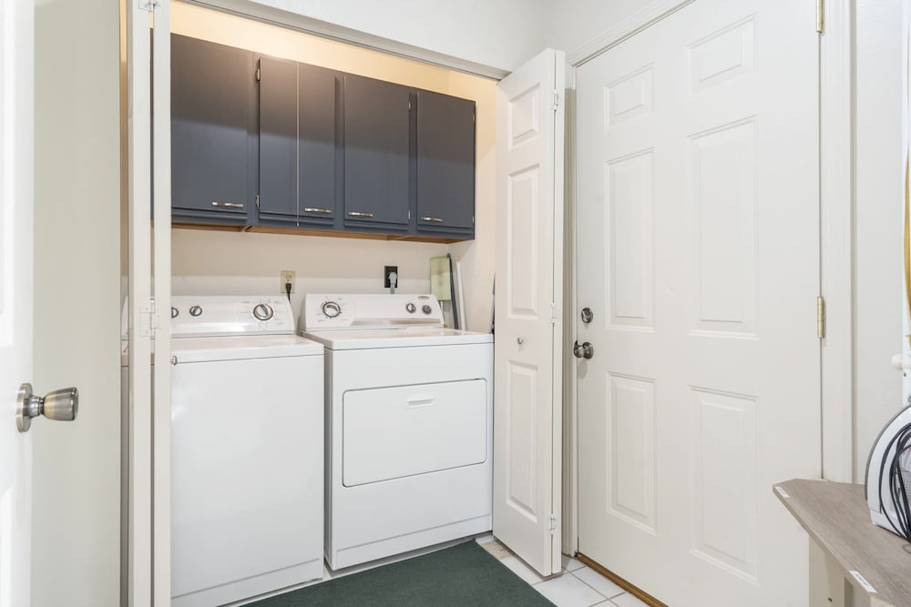 The Cozy Retreat Stay for 10!