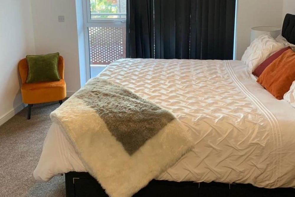 Posh 1 Bed Flat-direct Links to Central London