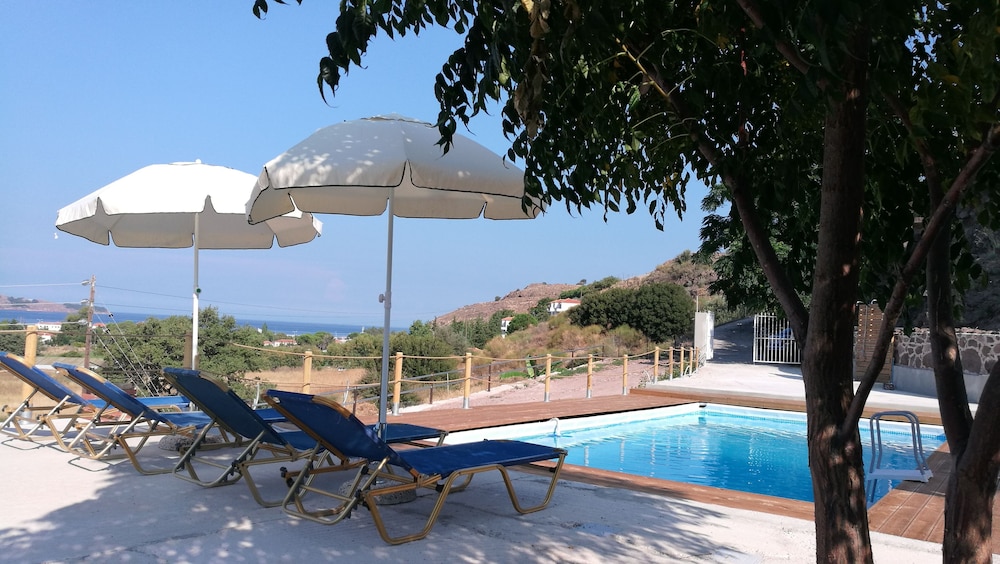 Troyan Hill Apartments