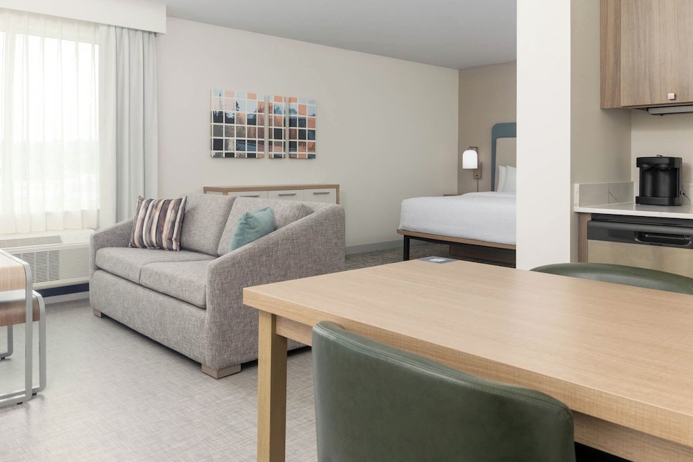 Homewood Suites By Hilton Puyallup Tacoma