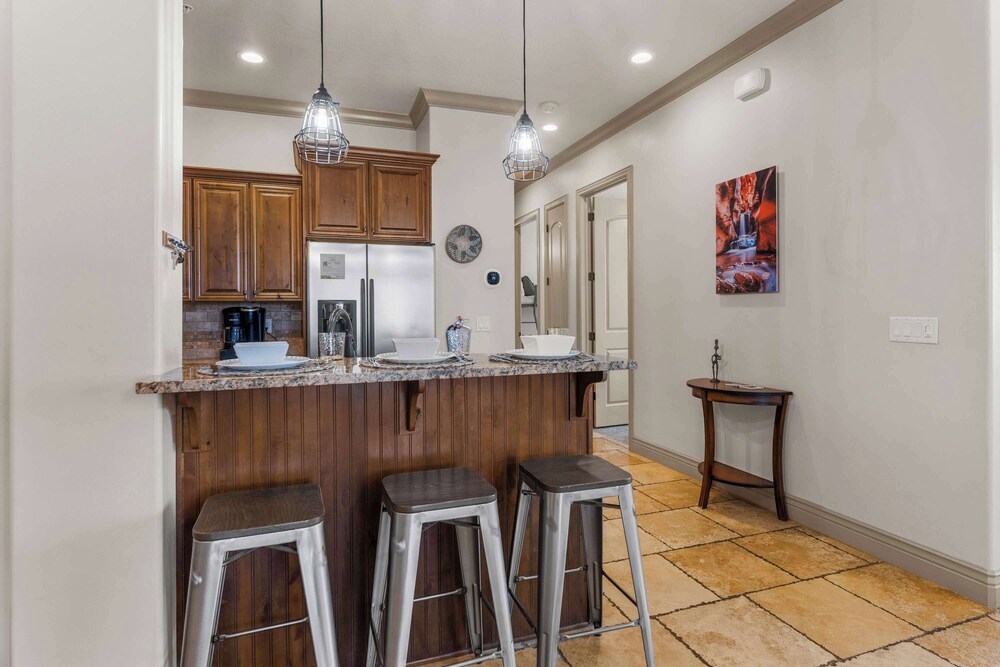 Sunset Vista - Amazing Views - Pet Friendly!