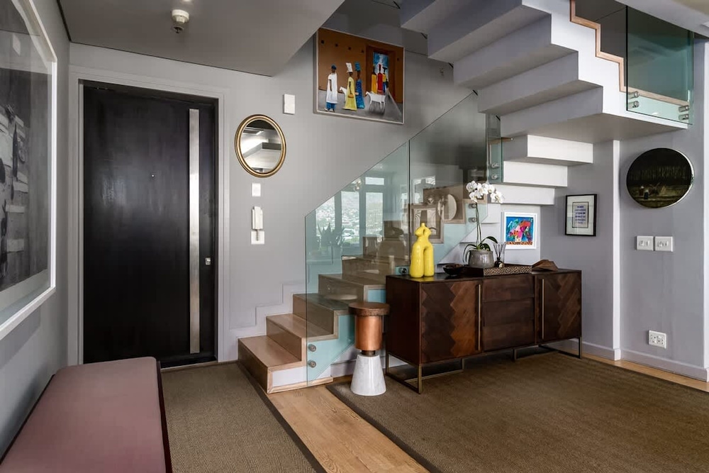 Art Apartment III in Cape Town
