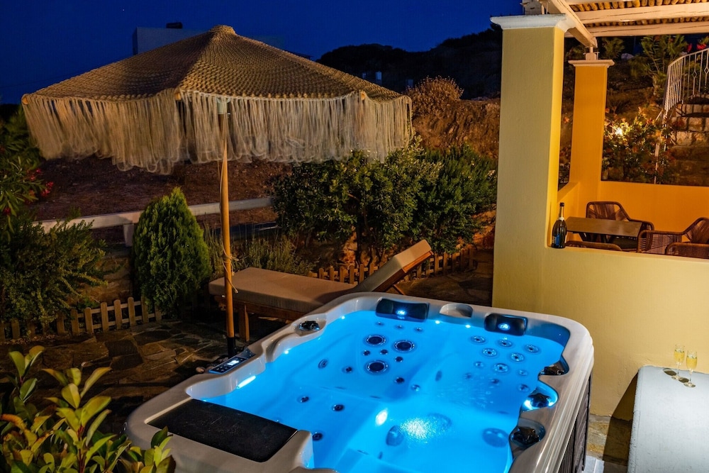 Elaia Villas