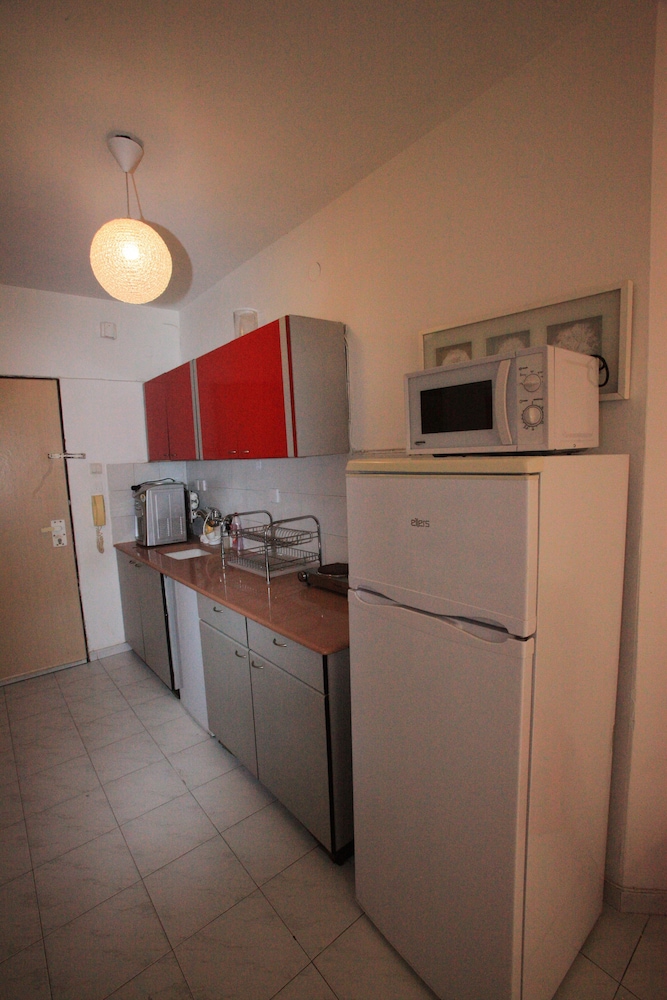 Elena Apartments