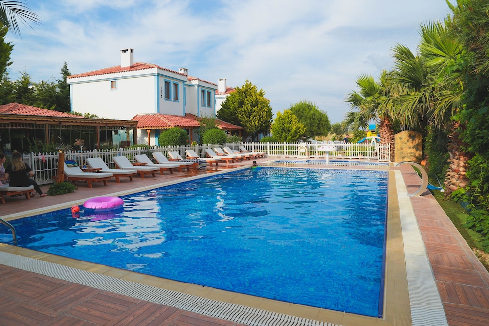 Destina Suit Otel - Image 11