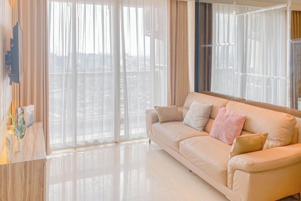 Stunning and Comfy 2BR Apartment at Menteng Park