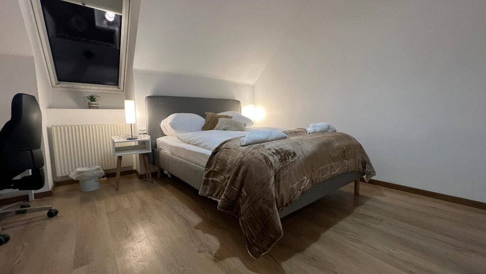 Cozy Room With Balcony Near Rennweg