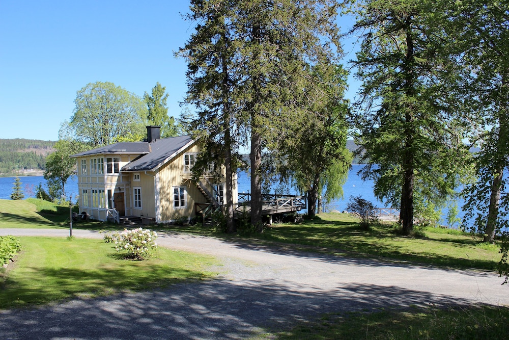 Salsåker Herrgård