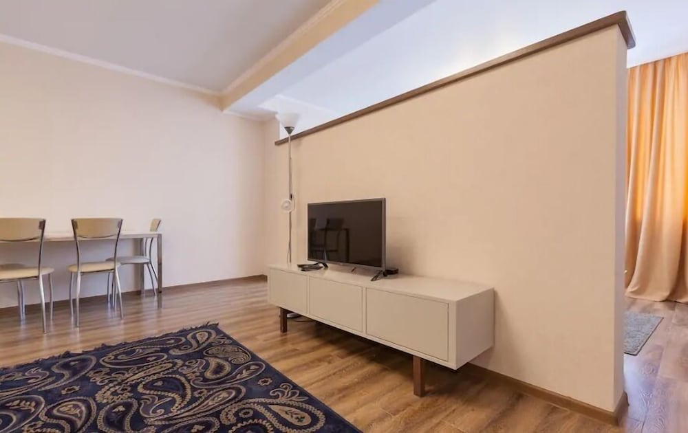 Clever House Apartments
