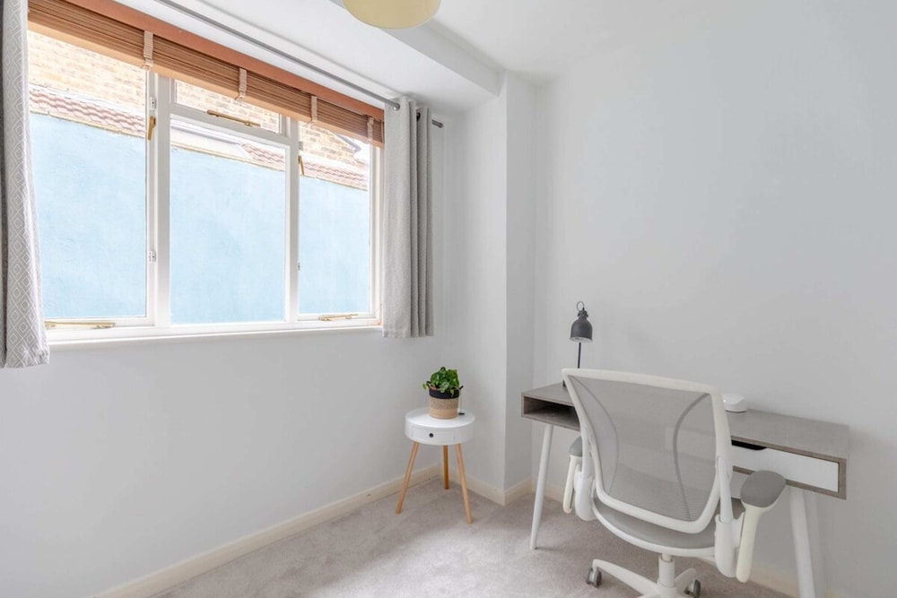 Serene & Stylish 1BD Flat - Tooting Bec!