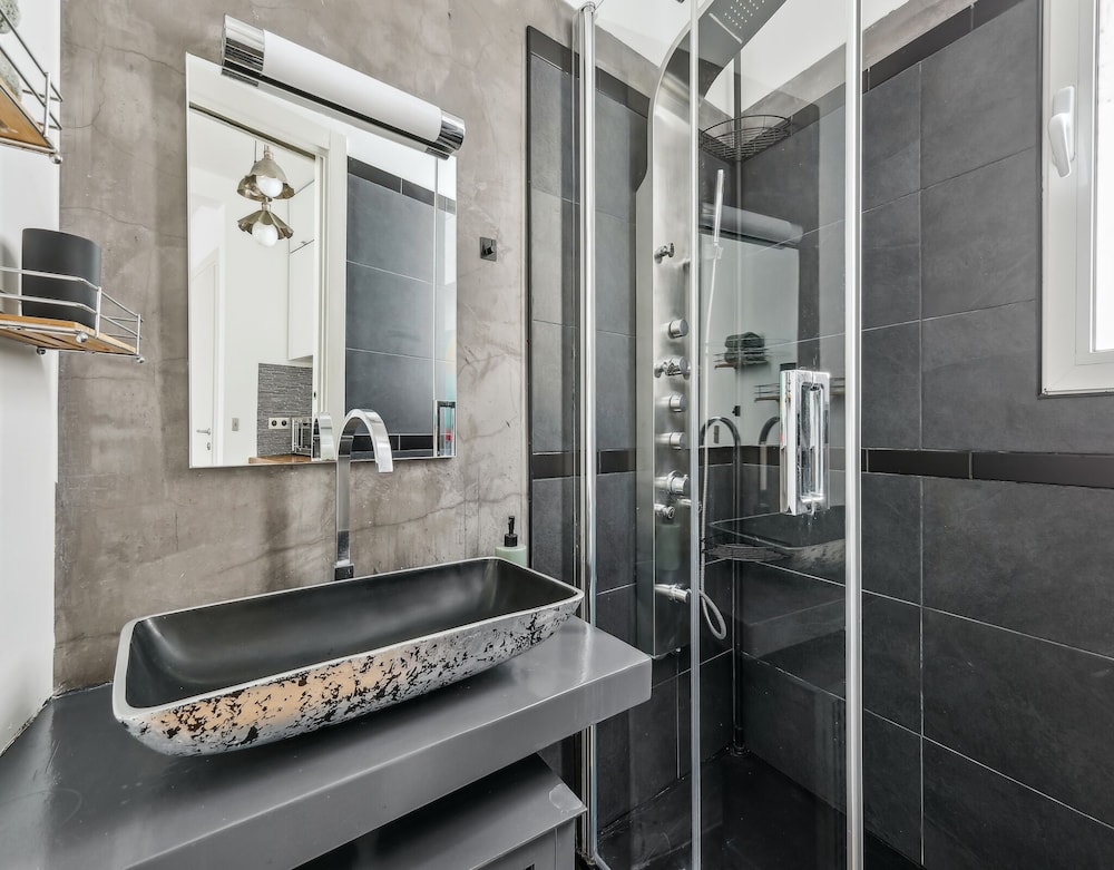 Charming Studio Near Palais Royal