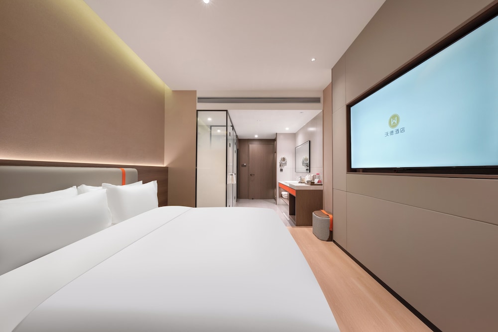 World Hotel Hualian Shoppin Plaza branch