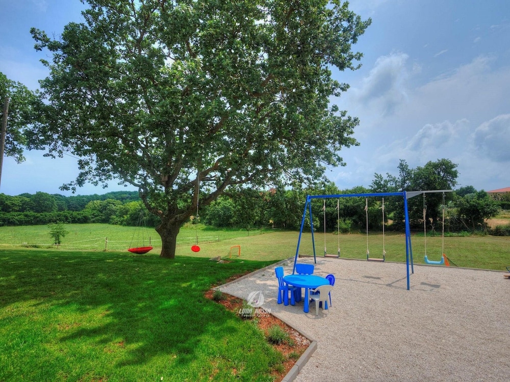 Apartment in Valtura With Family-friendly Yard