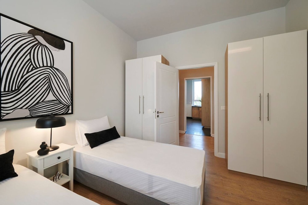 Ma Maison Acropolis Mansion 3bdr Suite N 6 400mbps