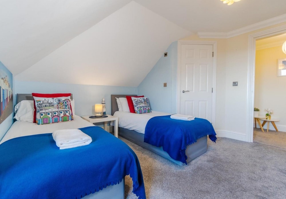 Brunswick Fab Pad - 2 Bedroom 2 Bathroom Garden View Balcony