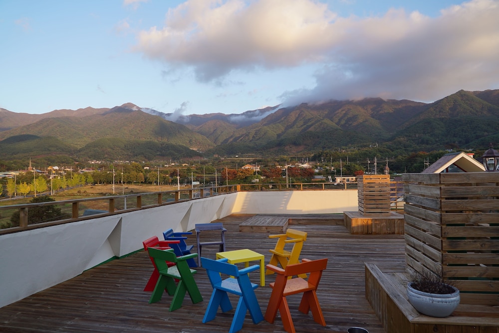 Nogodan Guesthouse & Hotel