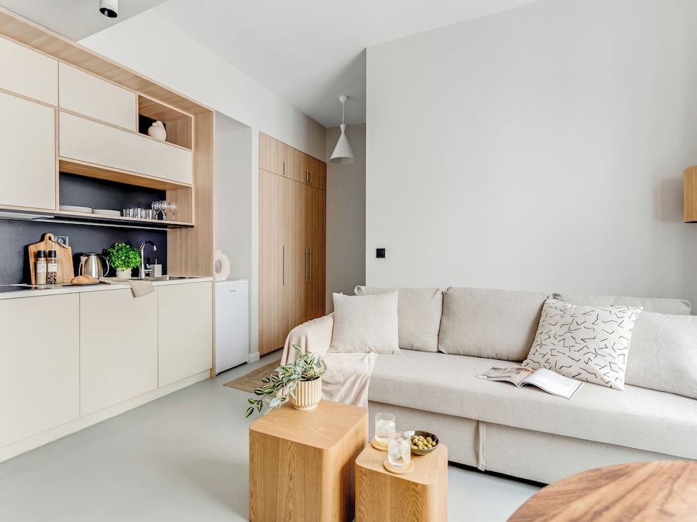 Sanders Solemare - Deluxe 1 Bdr Apt With Balcony