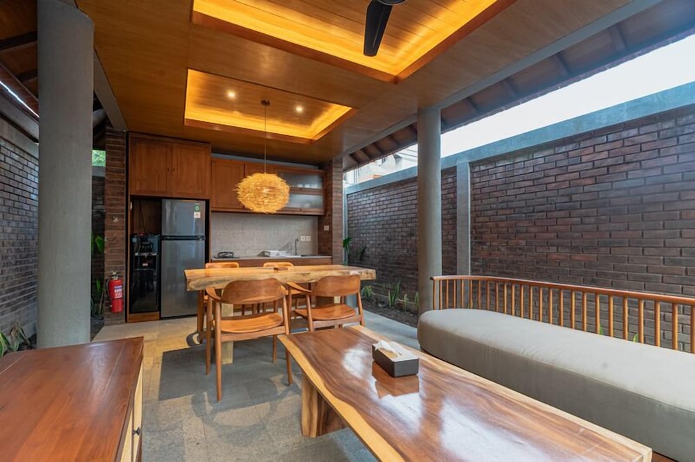 Serenia Villas Amed