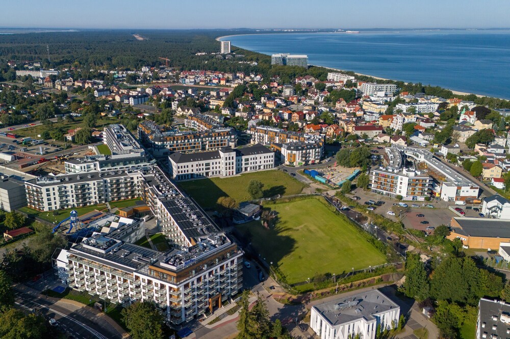Bel Mare Apartment w/ Balcony by Renters