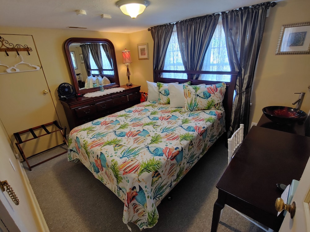 Island Guest House B&B