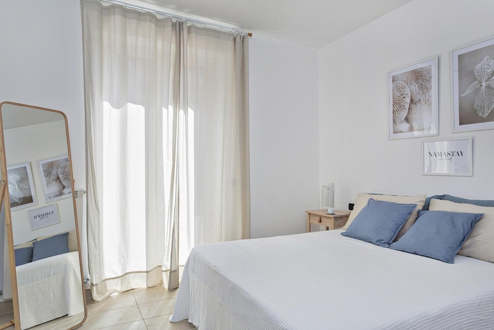 Genoa Vacations - Shelley Apartments by Wonderful Italy - Sky - Property Image 21