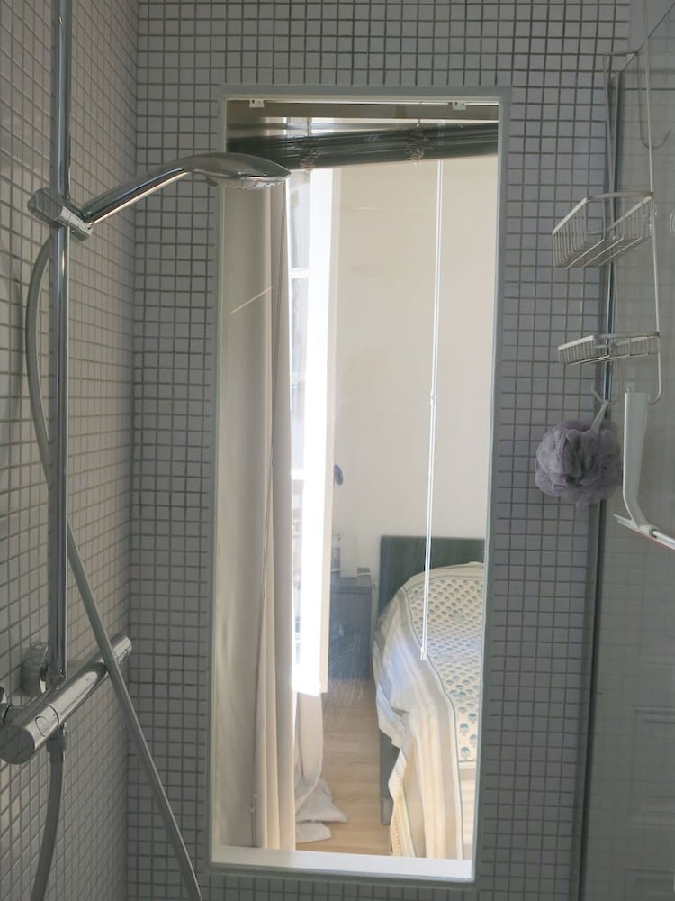 1 Bedroom in two Bedroom Luxe Marais Bretagne Citycosy